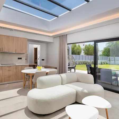 Villa Sunrays Pool Kalathos