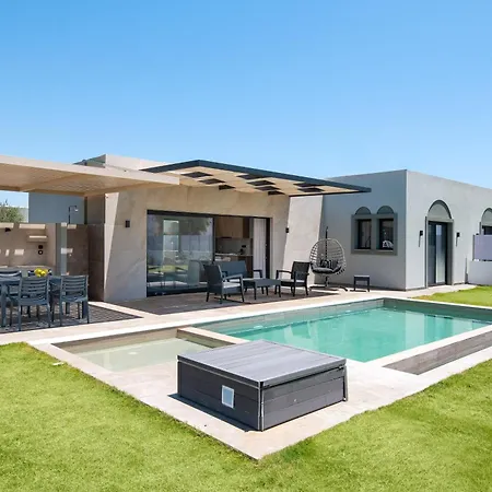 Sunrays Pool Kalathos